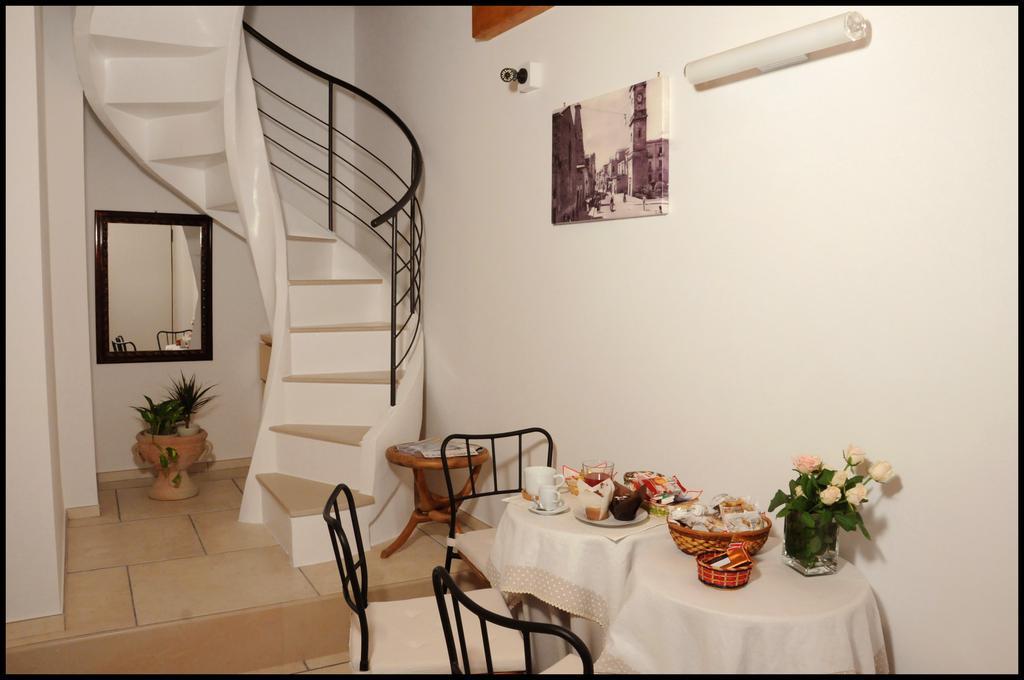 B&B Al Vecchio Borgo Barletta Exteriör bild
