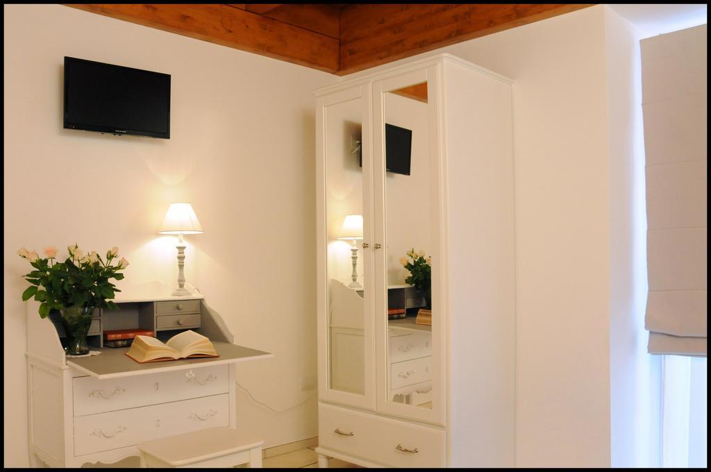 B&B Al Vecchio Borgo Barletta Exteriör bild